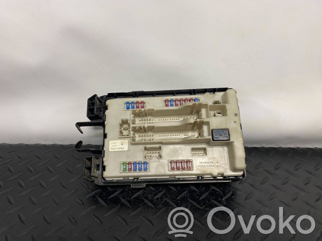 Infiniti G37 Fuse box set 