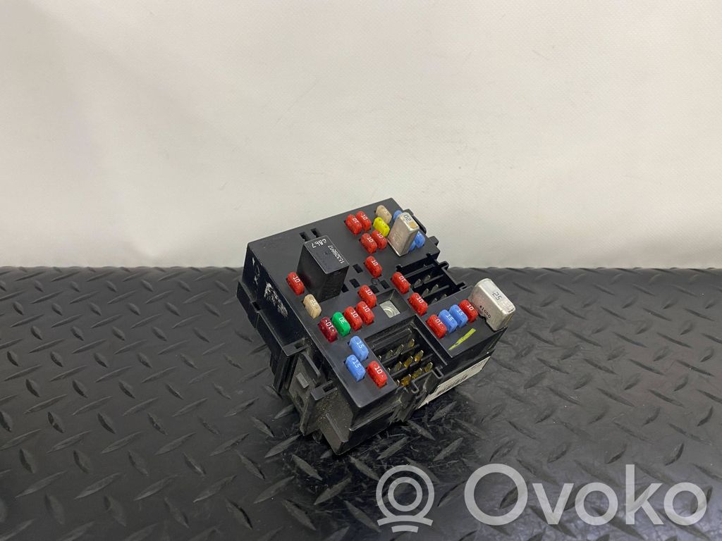 Hummer H2 Central body control module 