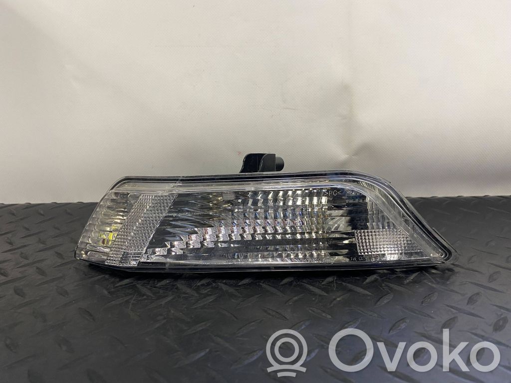 Ford Mustang VI Front indicator light 