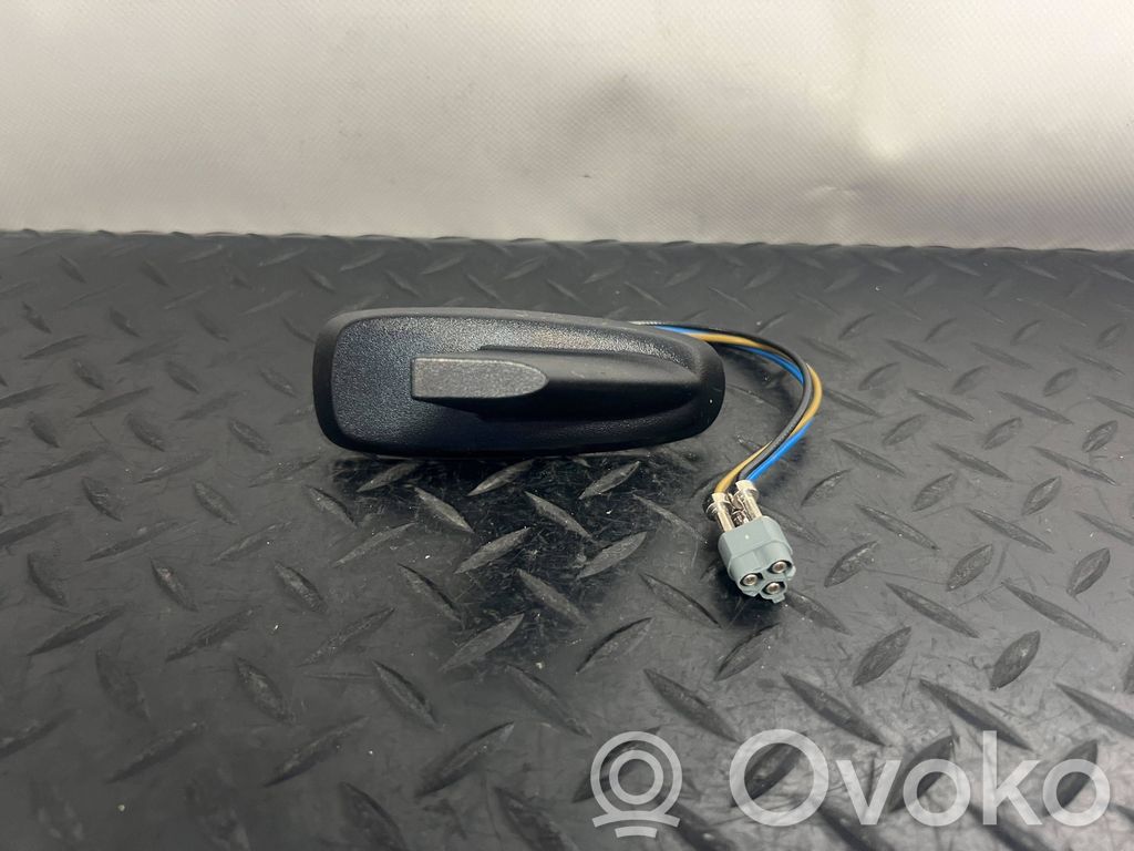 Chevrolet Suburban Antenne GPS 