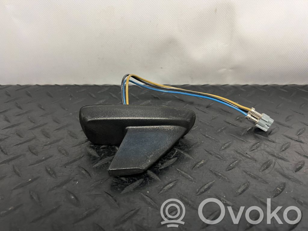 Chevrolet Suburban Antenne GPS 