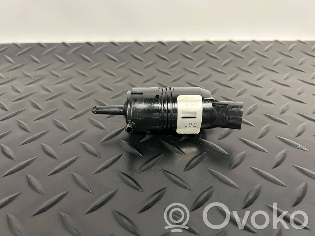 Cadillac Escalade Windshield washer spray nozzle 