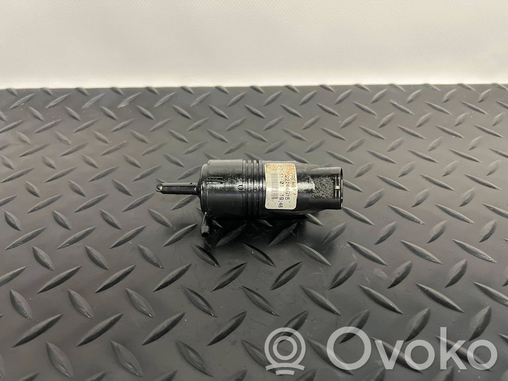 Cadillac Escalade Windscreen/windshield washer pump 