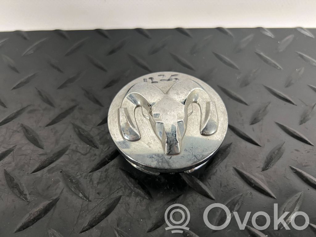 Dodge RAM Tapacubos original de rueda 