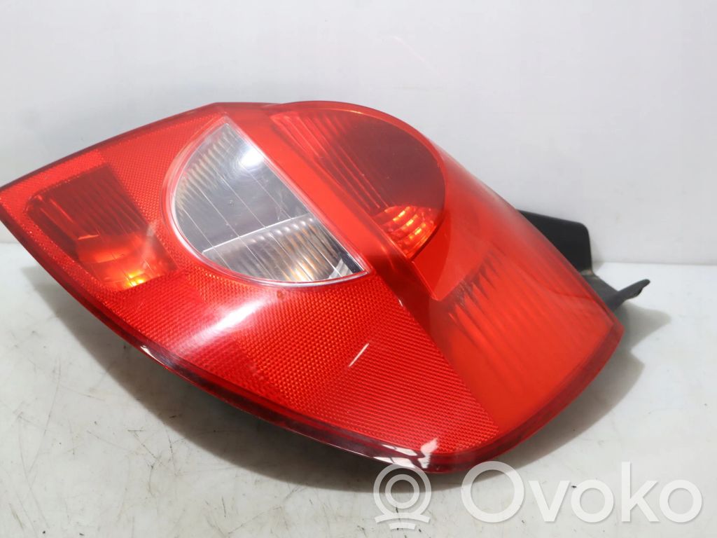 Renault Clio III Feux arrière / postérieurs