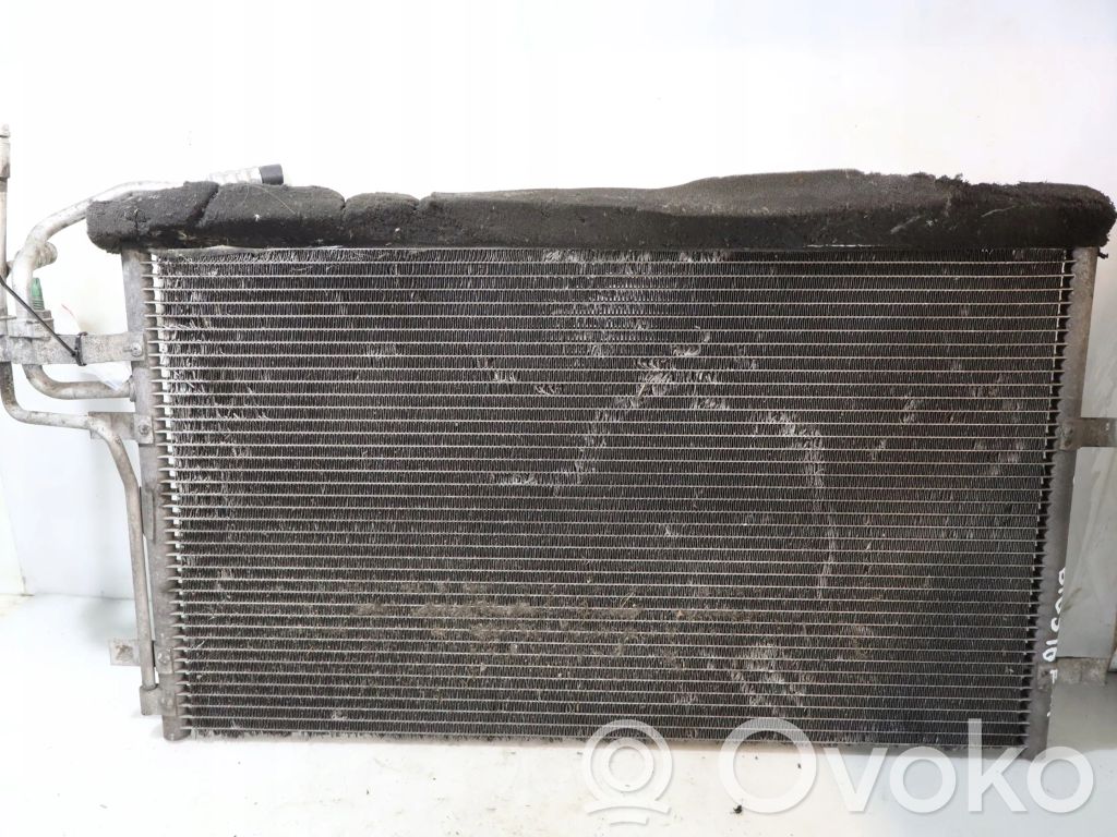 Radiateur condenseur de climatisation