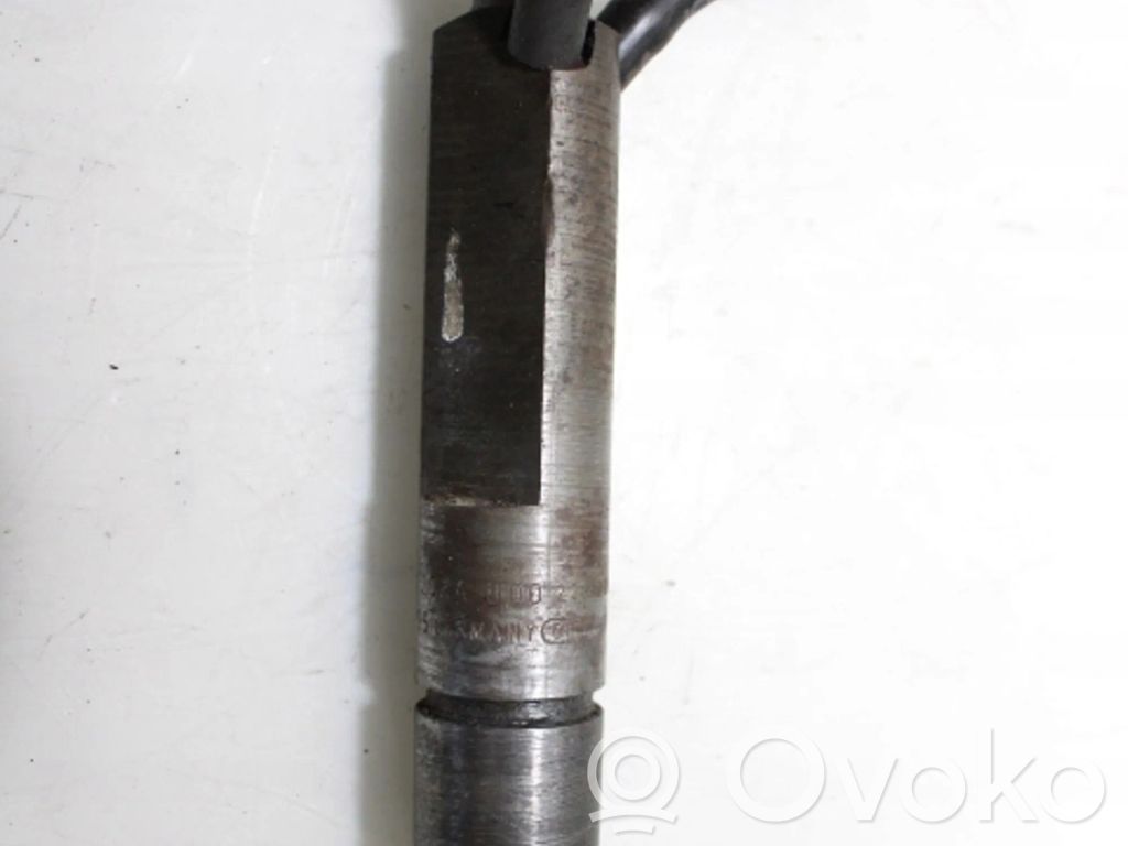Inyector de combustible   038130202A