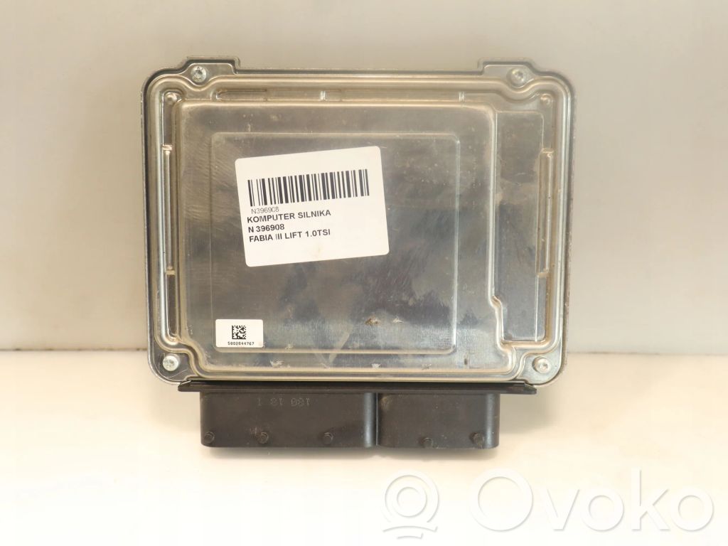 Skoda Fabia Mk3 (NJ) Komputer / Sterownik ECU silnika 