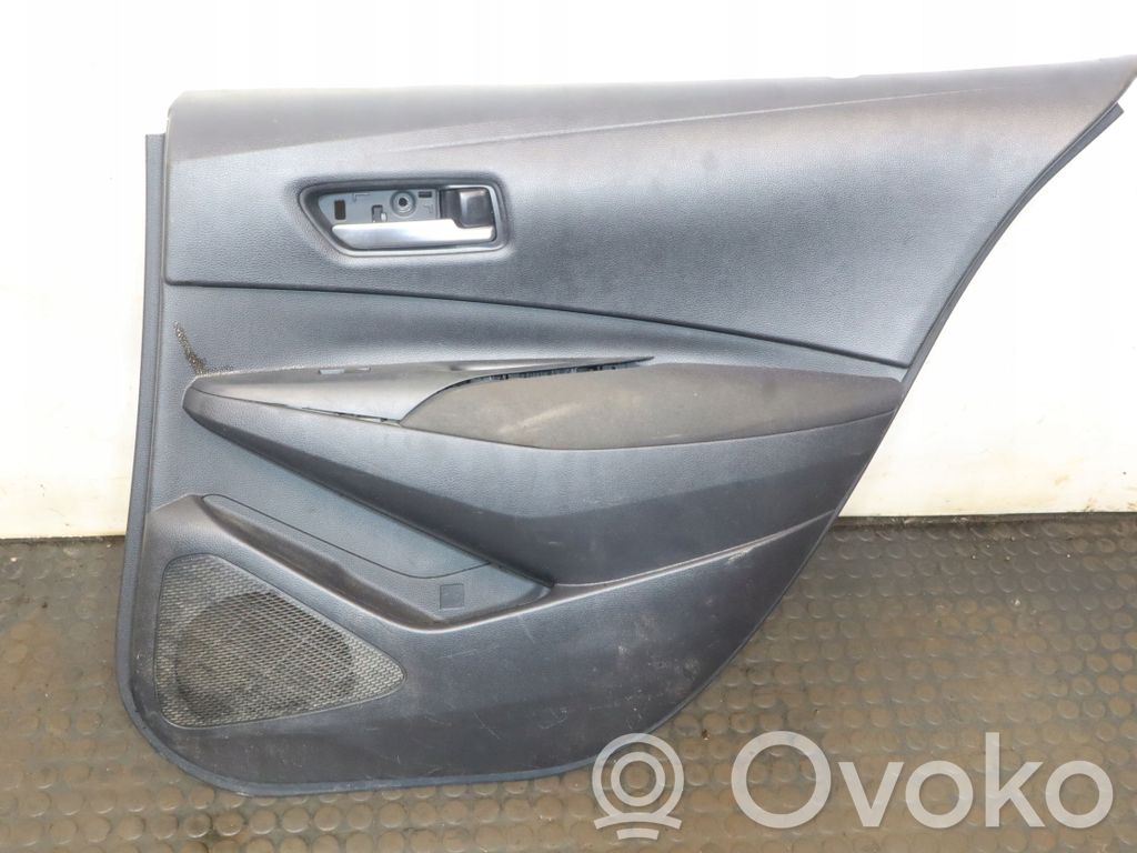 Coupe rear side trim panel