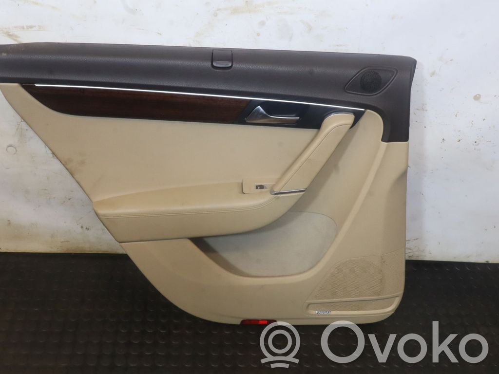 Rivestimento pannello posteriore coupé