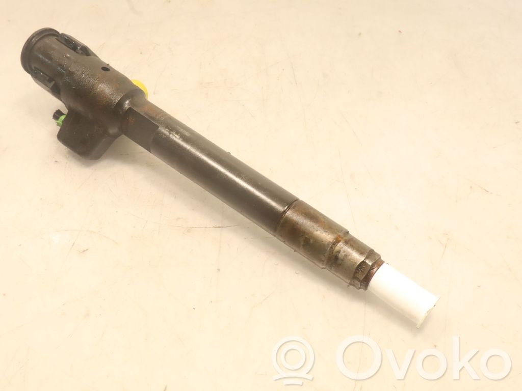 Fuel injector