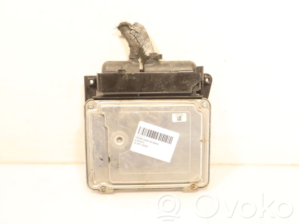 Audi A3 S3 8P Komputer / Sterownik ECU silnika 