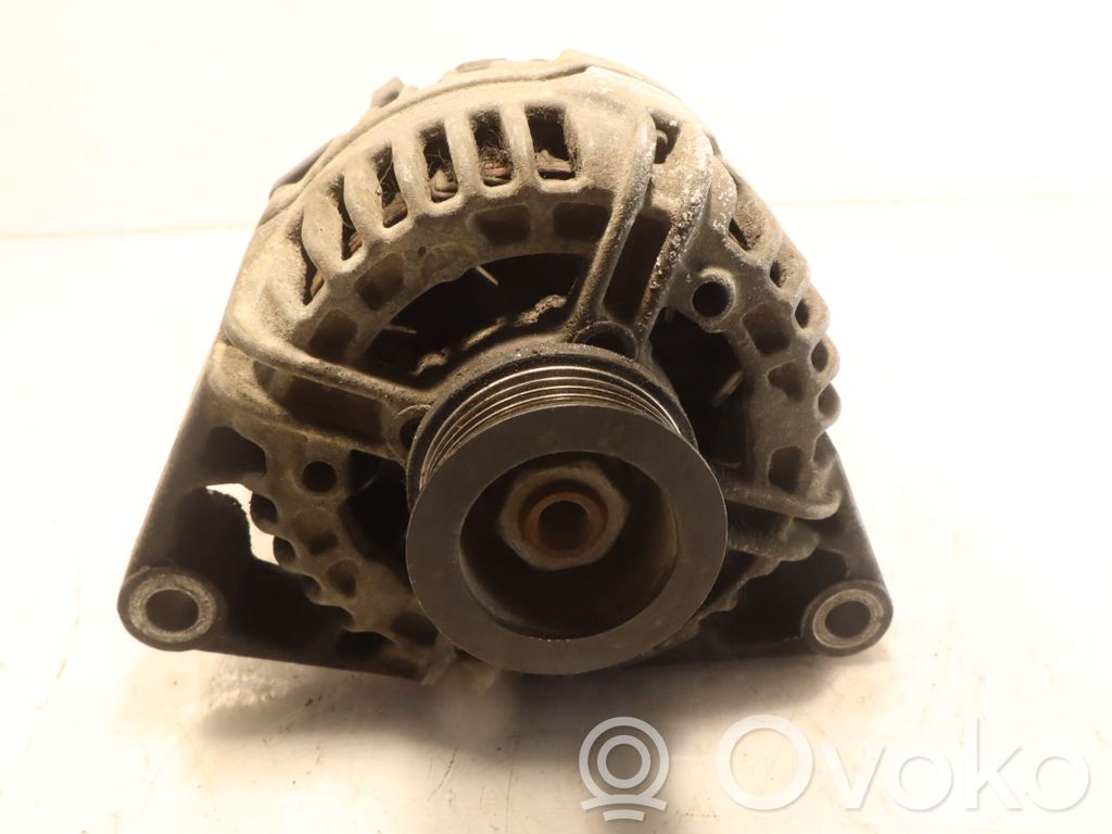 Opel Astra H Alternator 