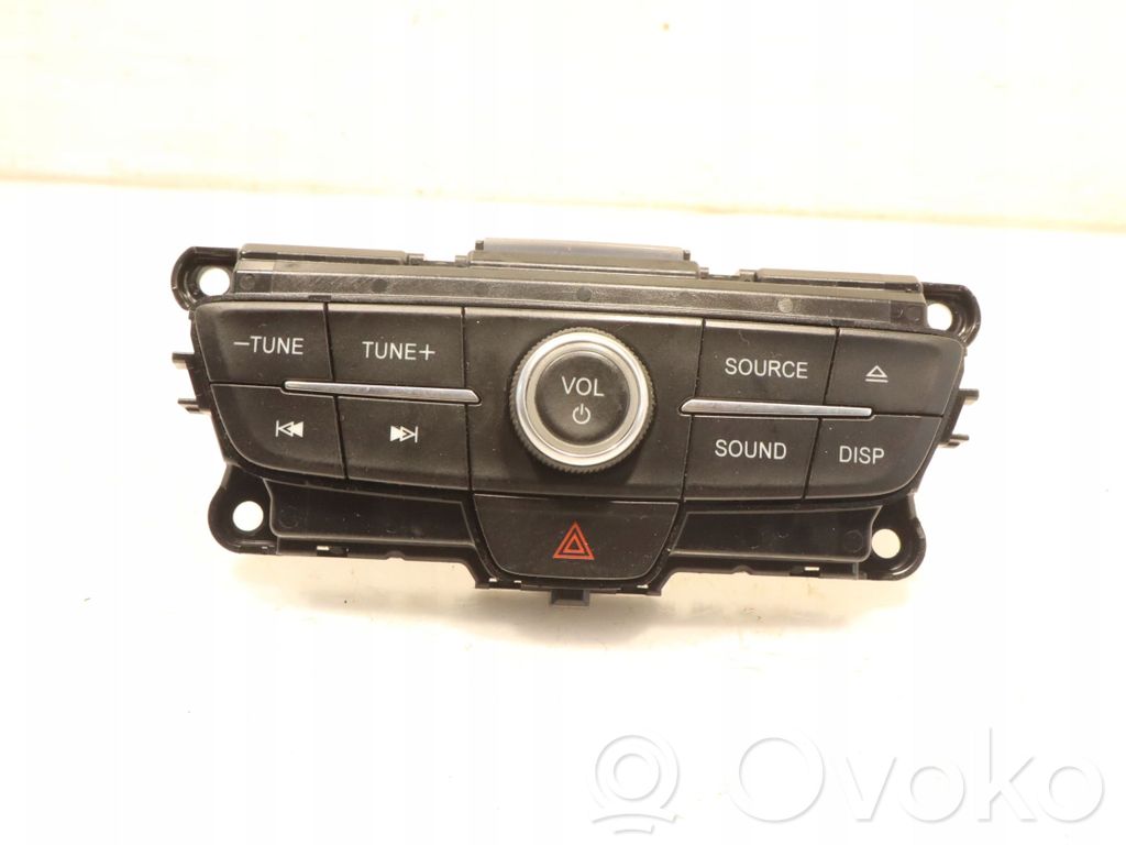Head unit multimedia control