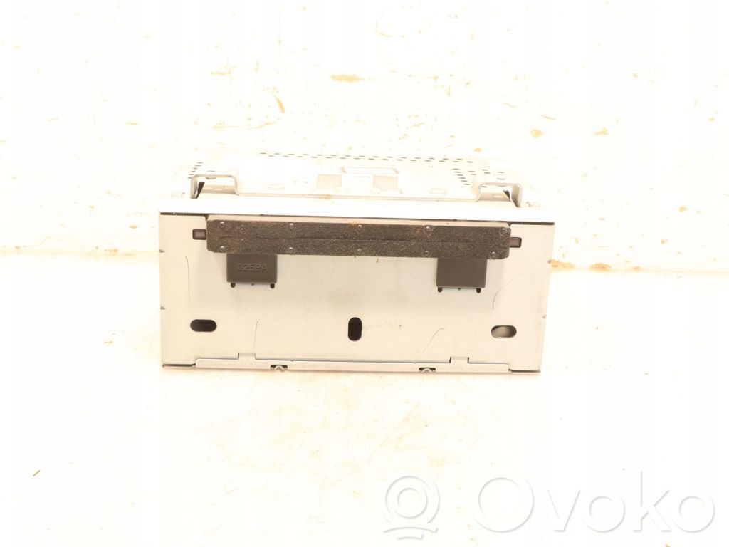 Ford Fiesta Verkleidung Radio / Navigation 