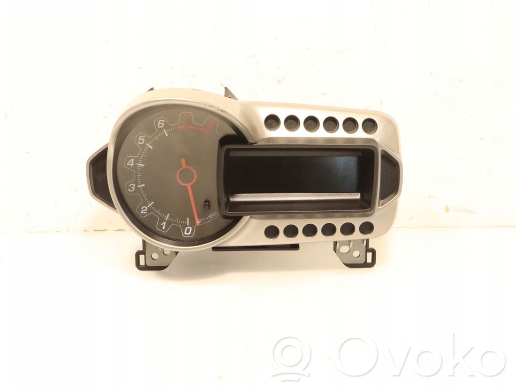 Clock   95146522