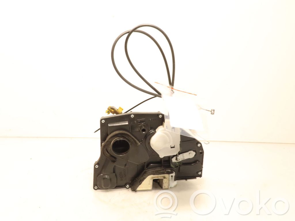 Suzuki Swift I Etuoven lukko 