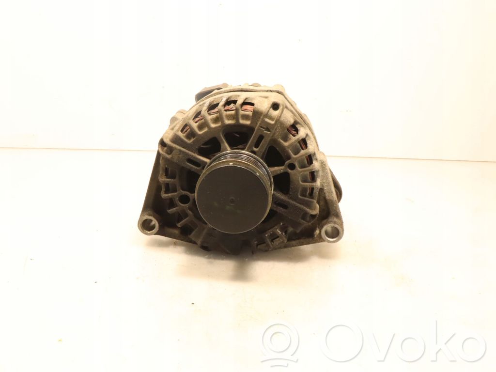 Opel Astra J Ģenerators 