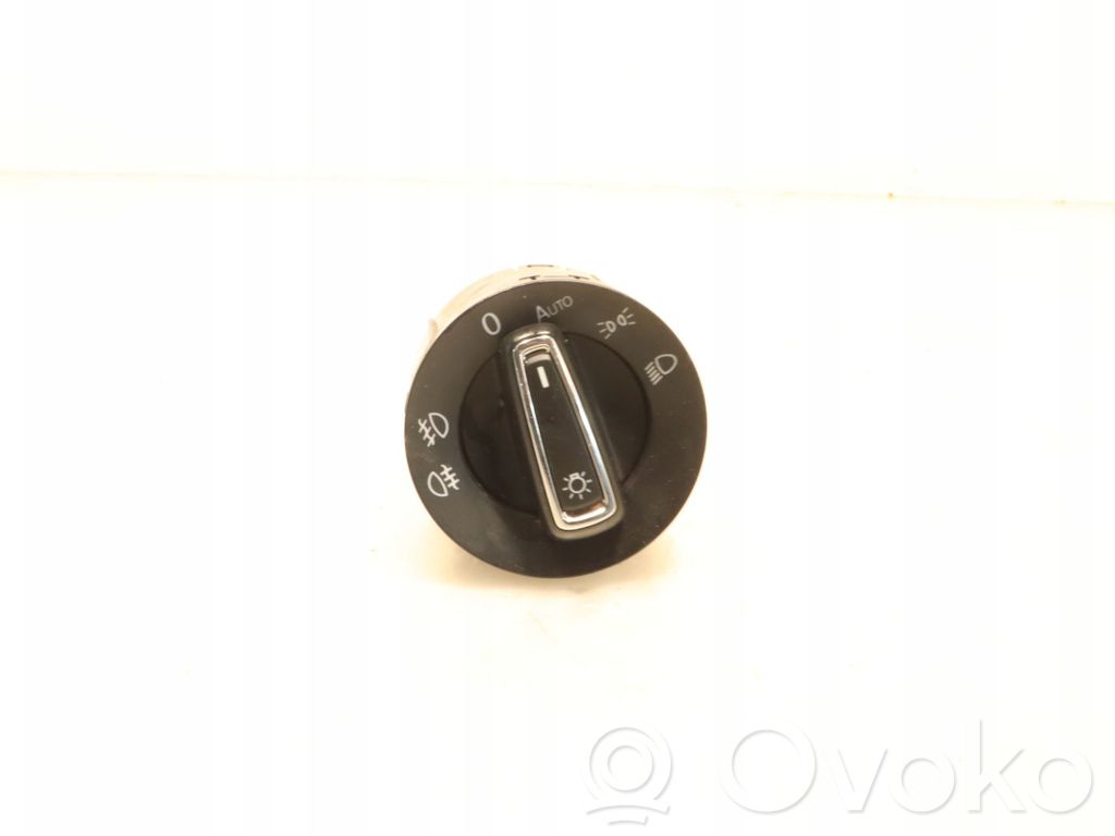 Light switch   5G0941431AF