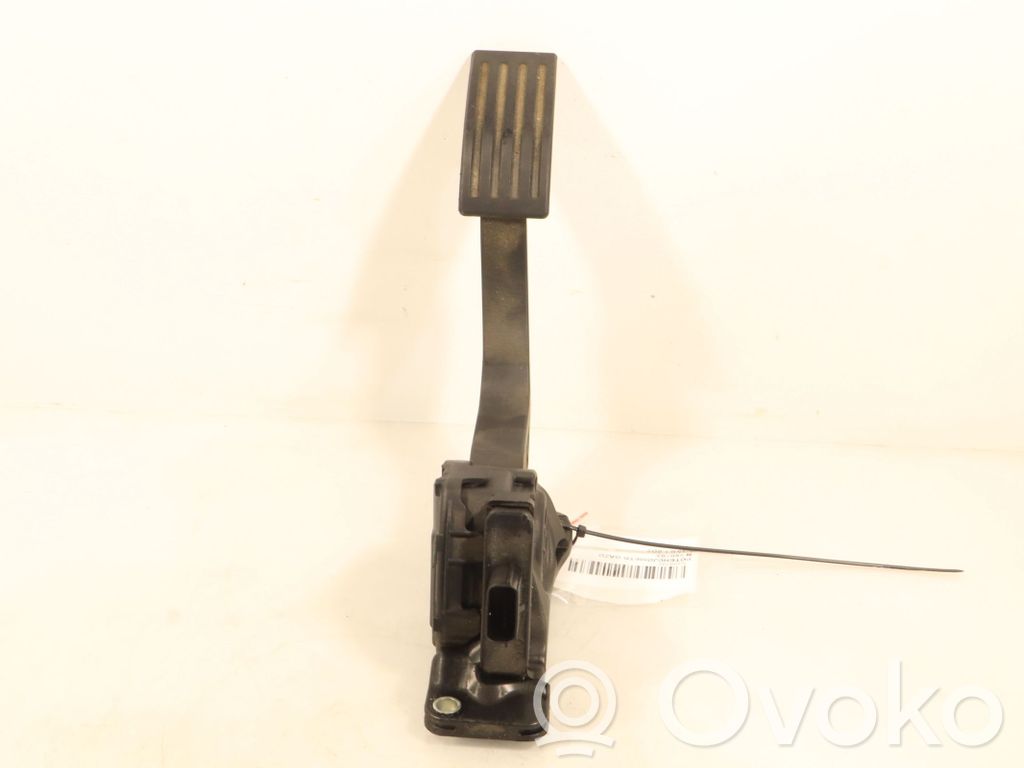 Volvo V40 Accelerator throttle pedal 