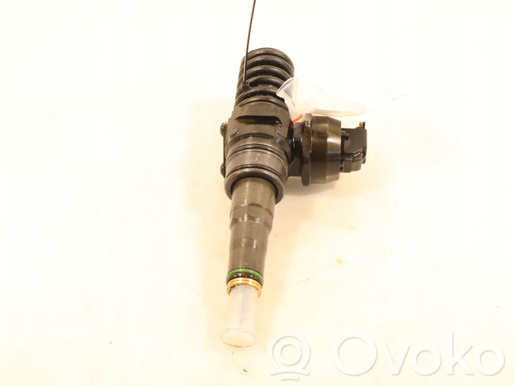 Inyector de combustible   0414720313
