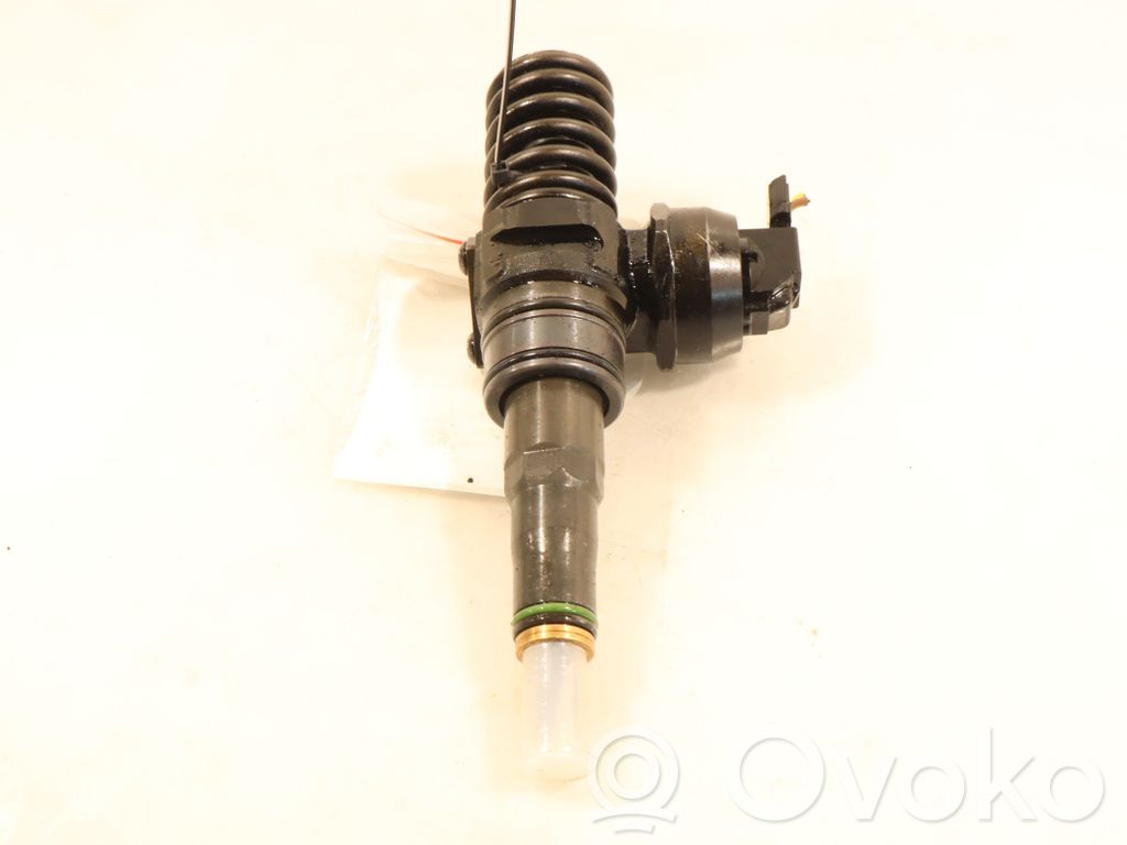 Inyector de combustible   0414720313