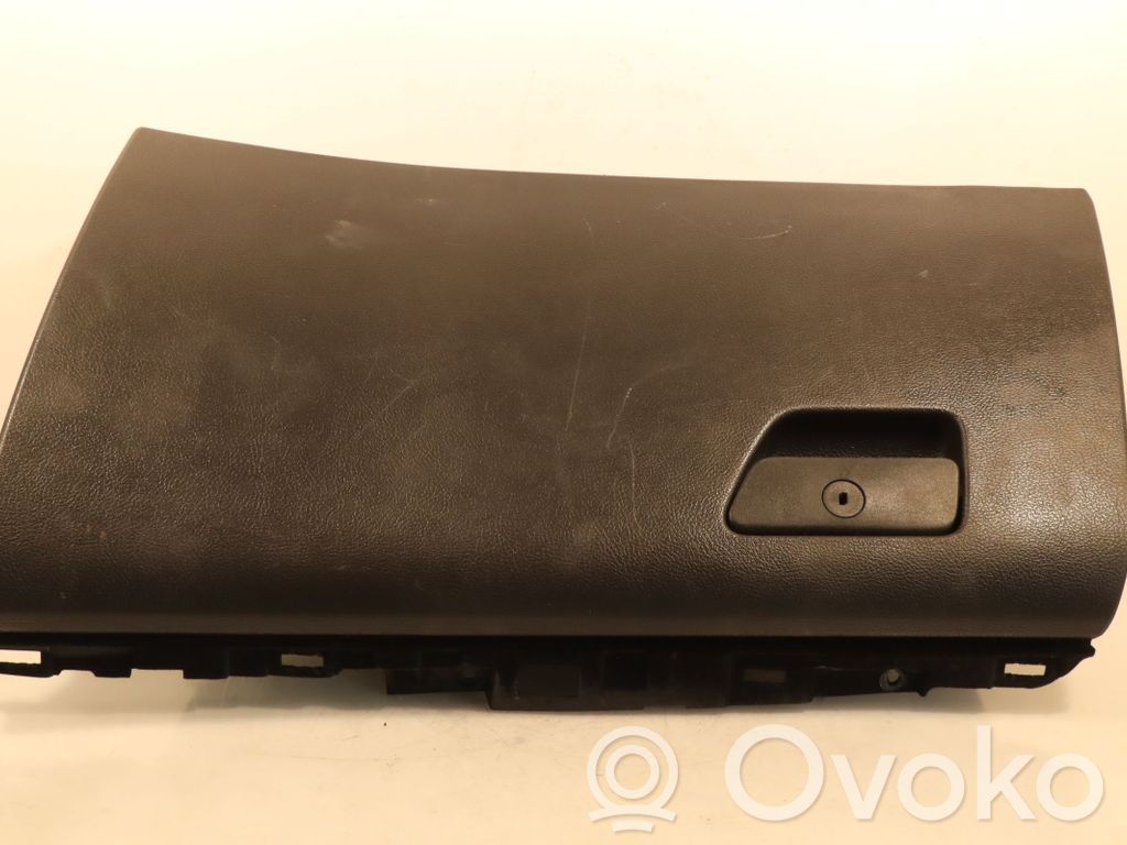 Ford Mondeo MK V Guantera 