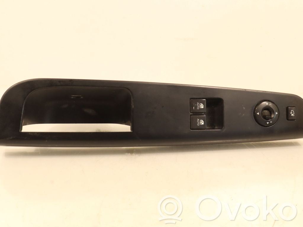 KIA Ceed Electric window control switch 