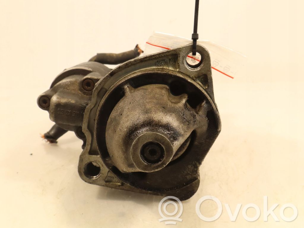 Audi A4 S4 B7 8E 8H Rozrusznik 