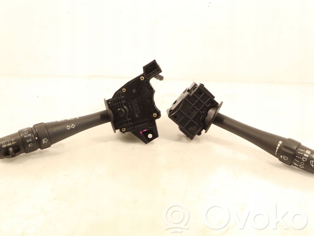 Cadillac STS Interruptor de luz 