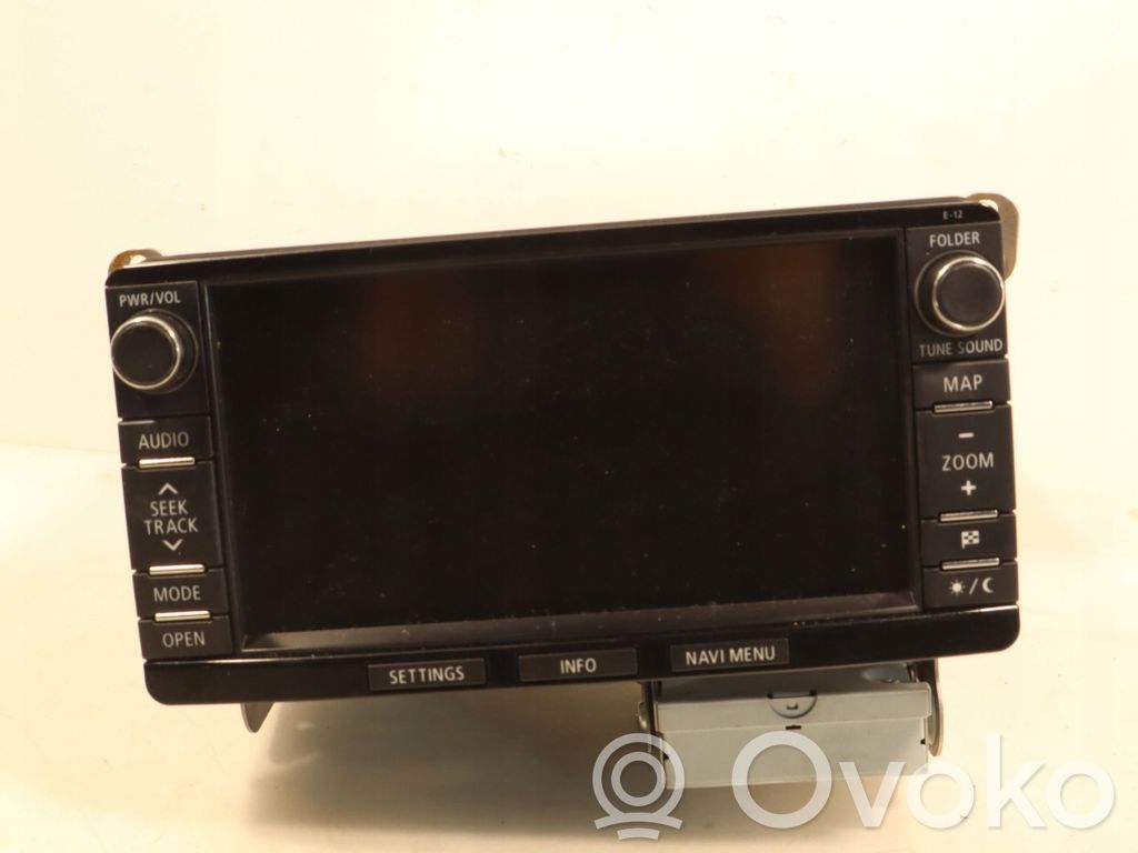 Mitsubishi Outlander Radio/GPS head unit trim 