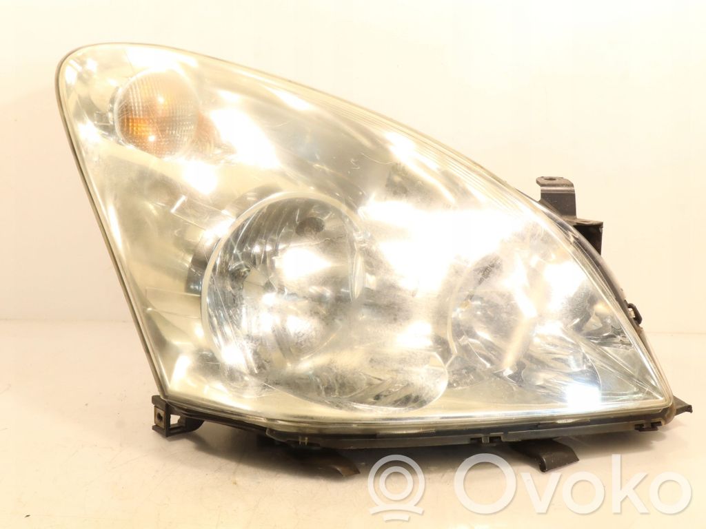 Toyota Corolla Verso E121 Headlight/headlamp 