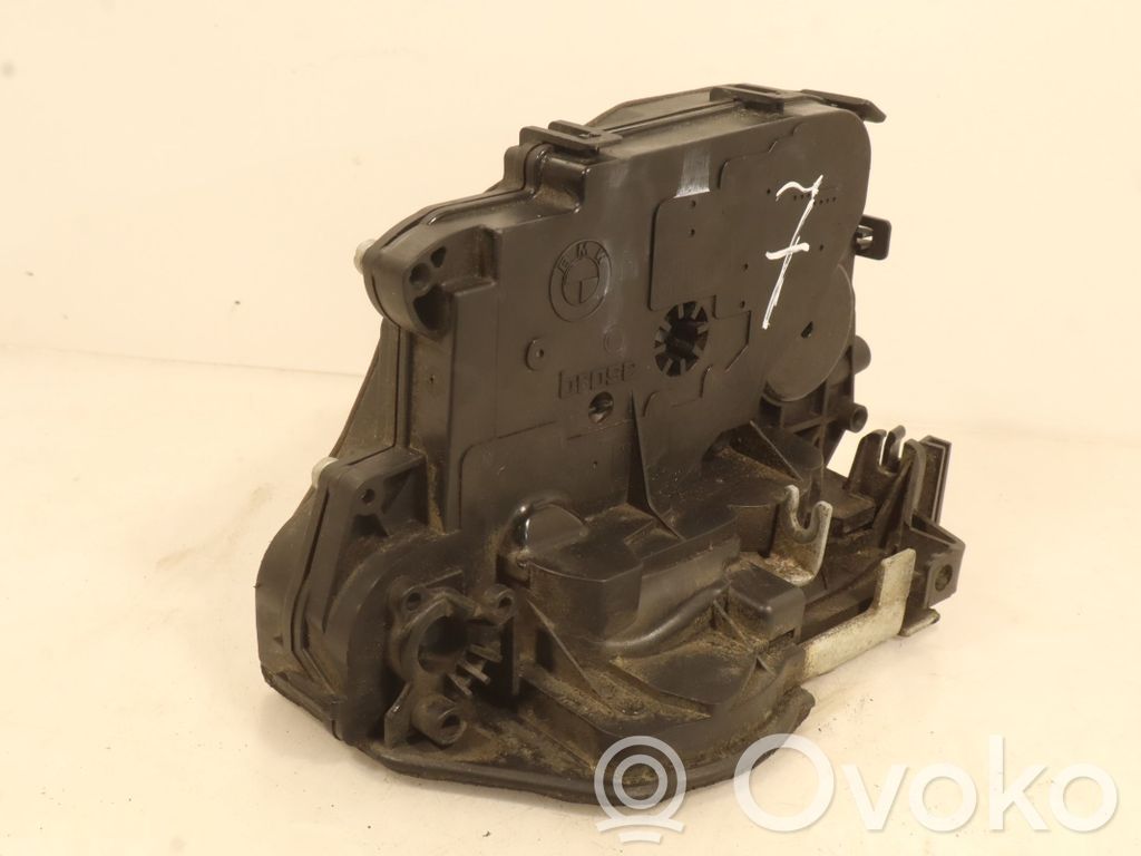 BMW 3 E90 E91 Front door lock 