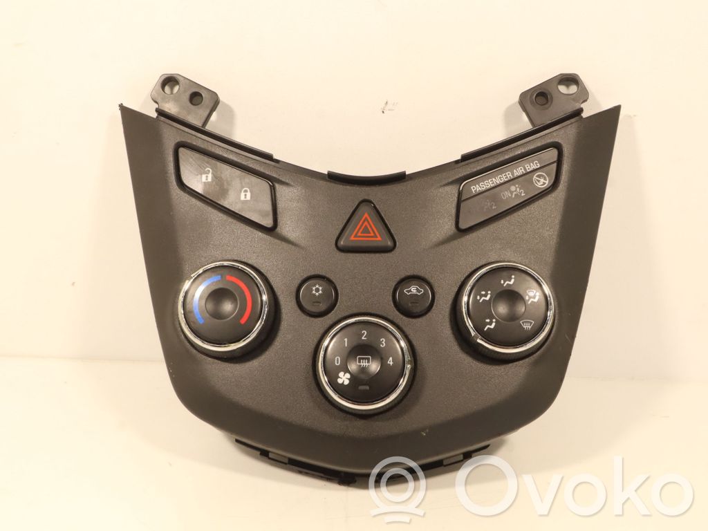 Chevrolet Aveo Interior fan control switch 