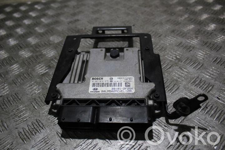 Hyundai ix35 Engine control unit/module ECU 