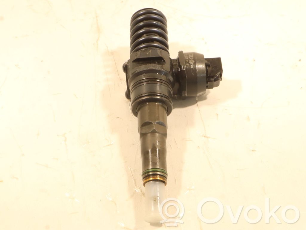 Audi A4 S4 B7 8E 8H Injector combustibil 