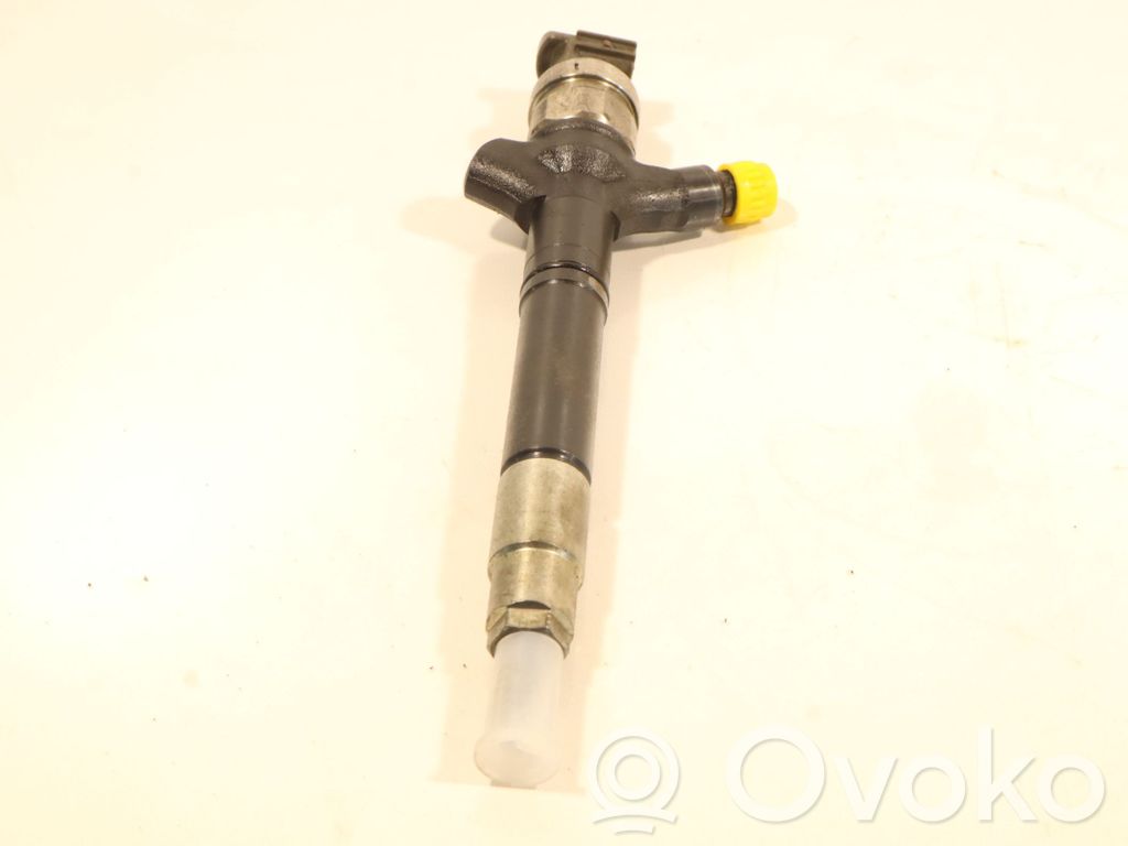 Toyota Avensis T250 Injector combustibil 