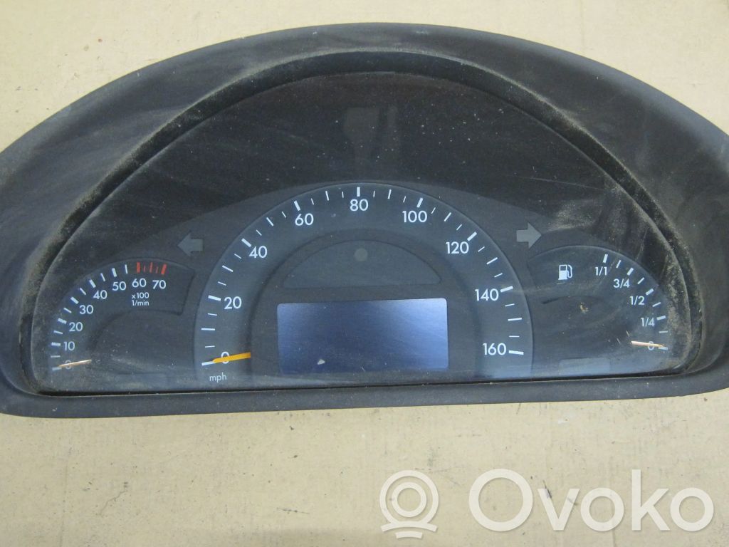 Mercedes-Benz C W203 Compteur de vitesse tableau de bord 