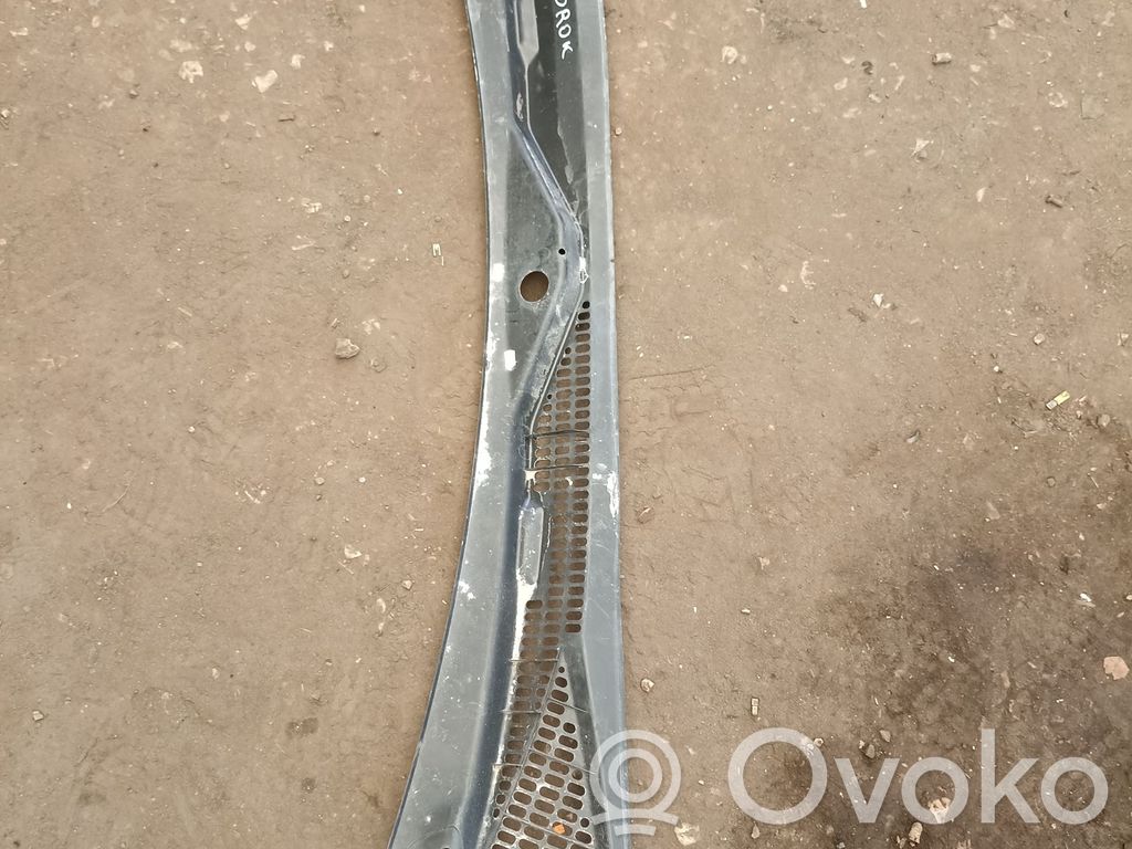 Volkswagen Amarok Podszybie przednie 