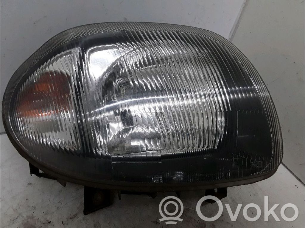 Renault Clio II Lampa przednia 