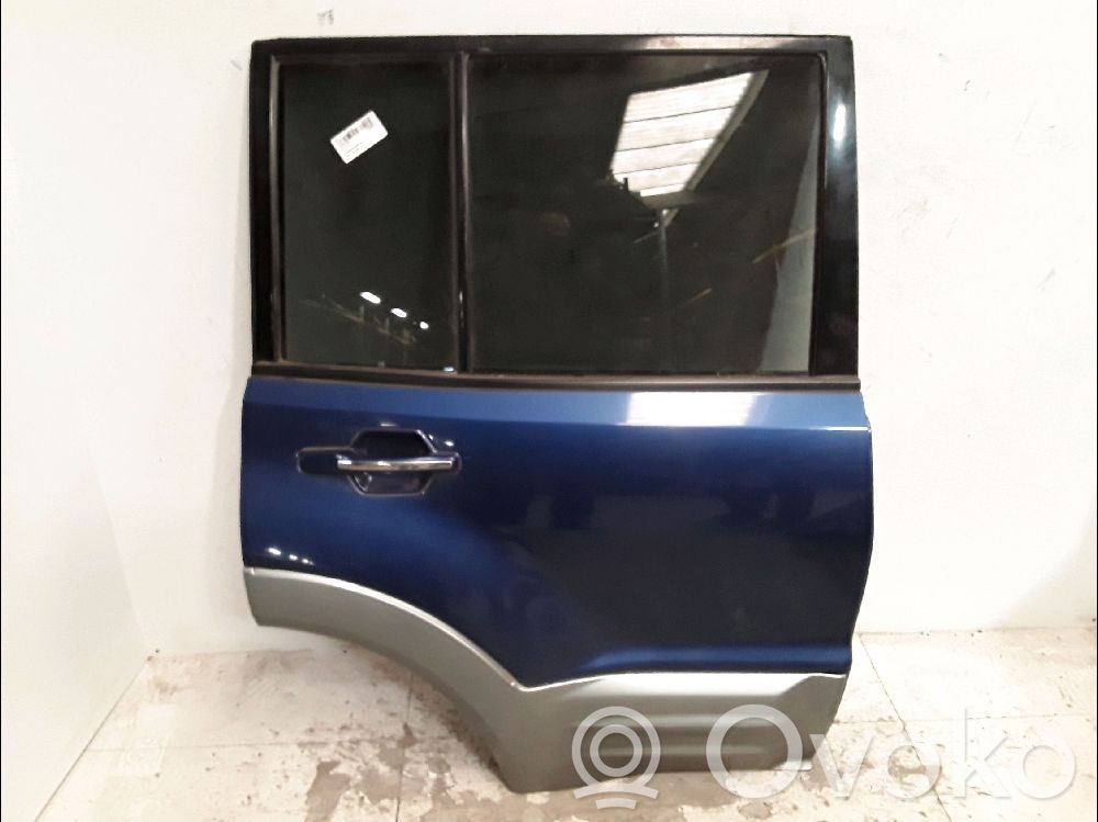 Mitsubishi Pajero Puerta trasera 