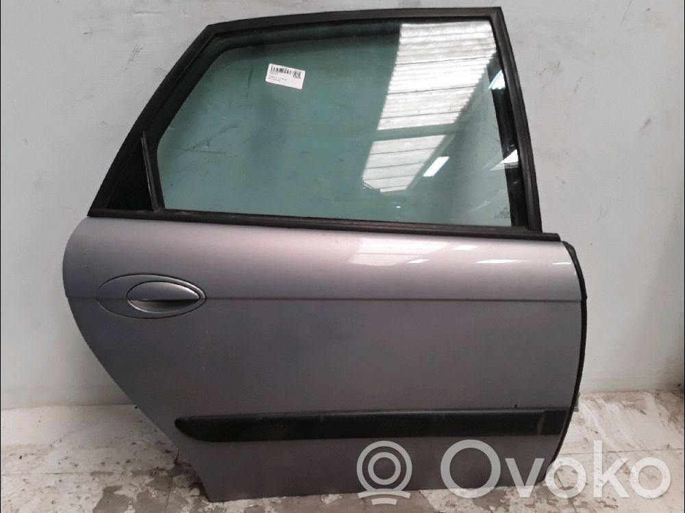 Puerta trasera   9008F4