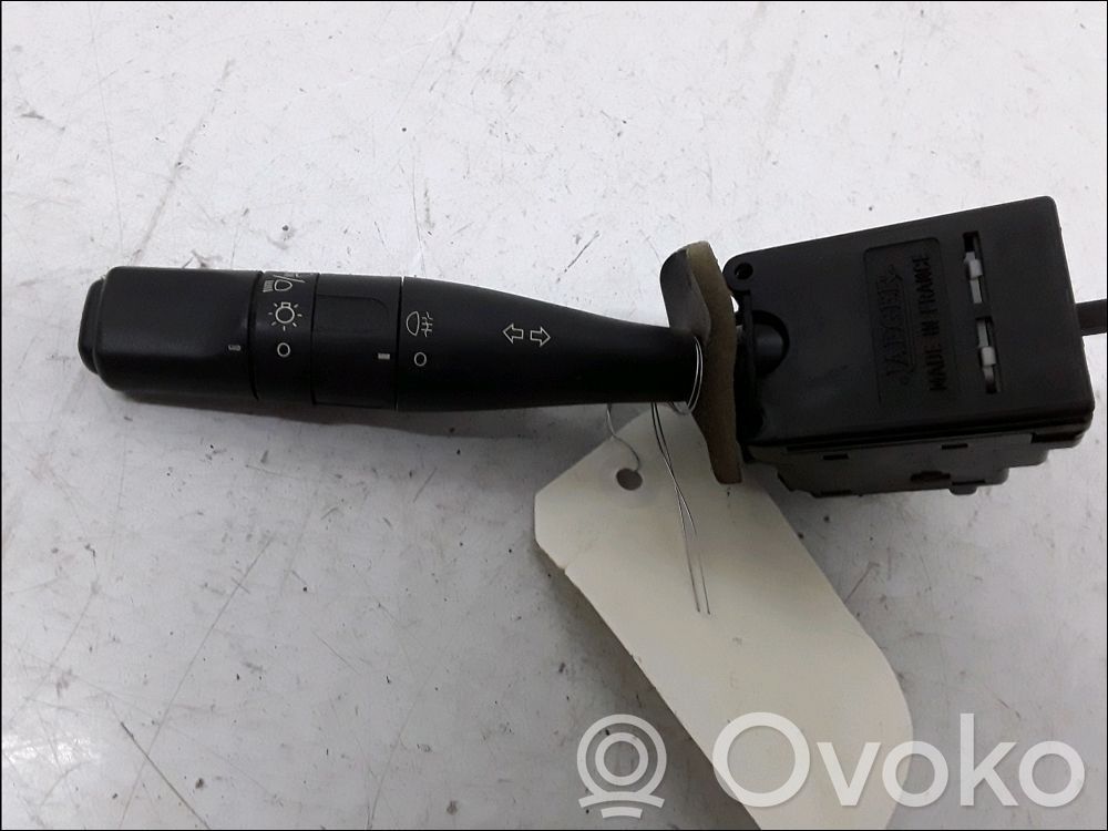 Peugeot 206 Indicator stalk 