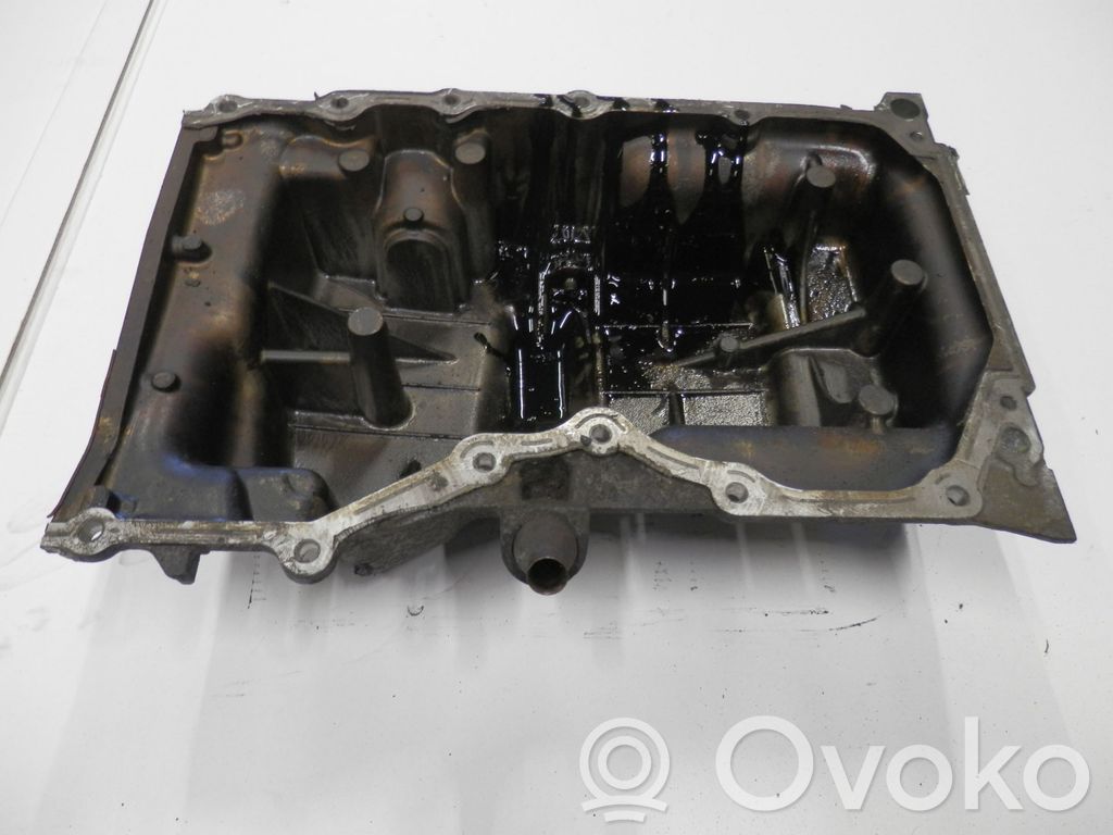 Mazda MPV II LW Картер 