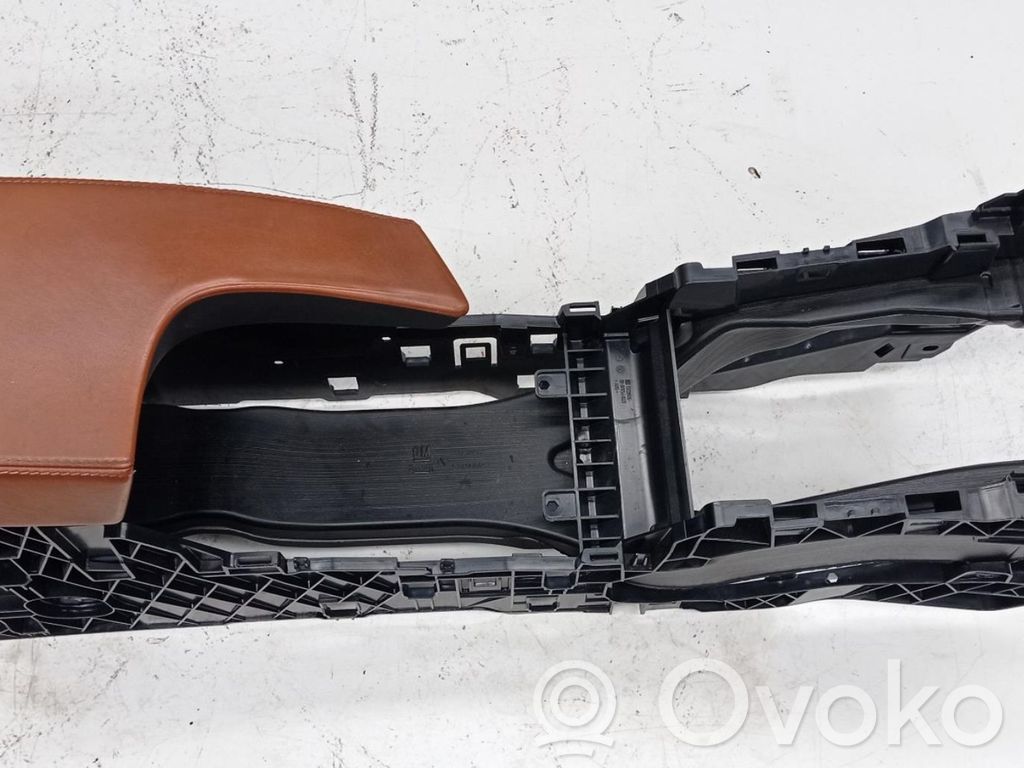 Opel Insignia A Galinės sedynės porankis 