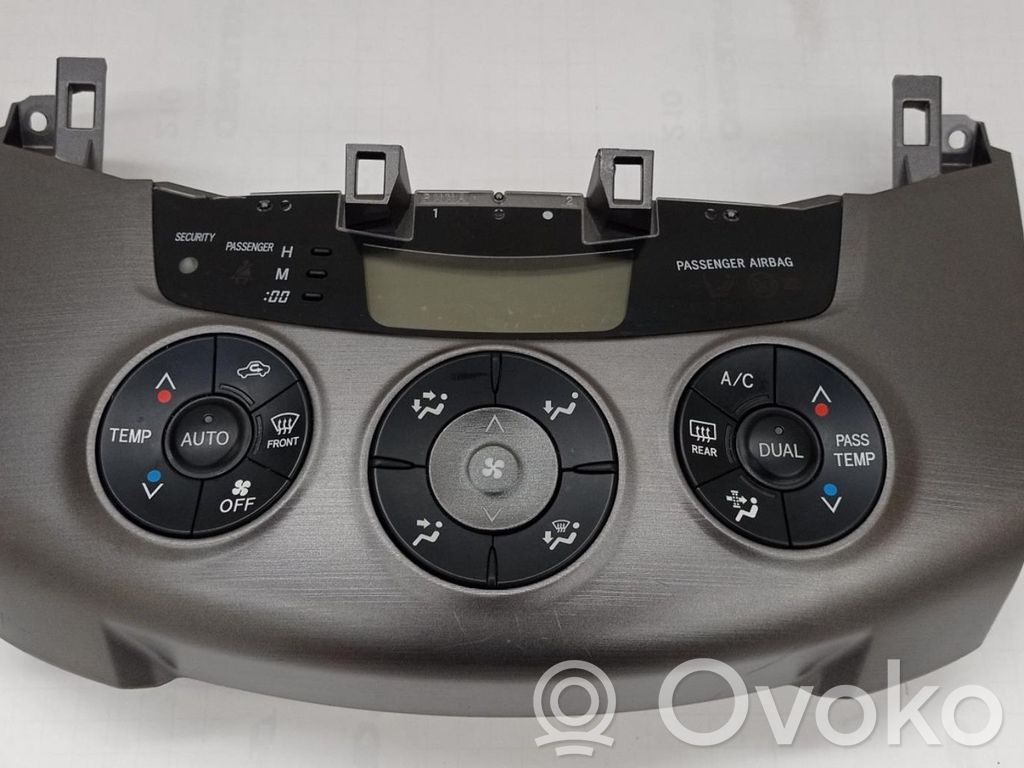 Toyota RAV 4 (XA20) Panel klimatyzacji 