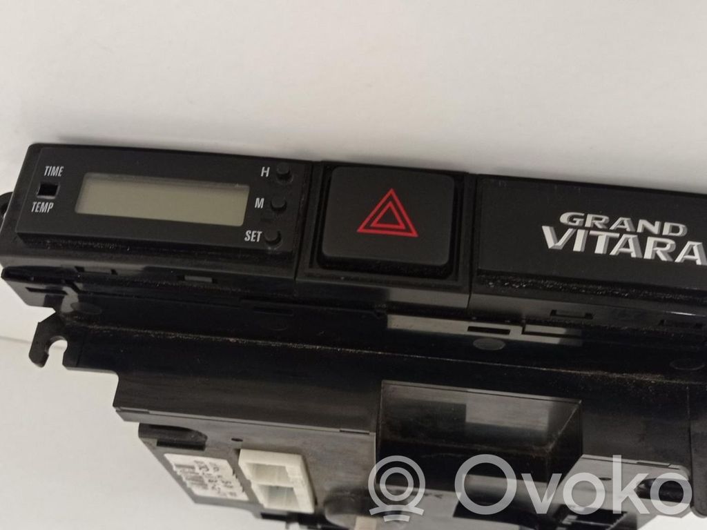 Suzuki Grand Vitara II Hazard light switch 