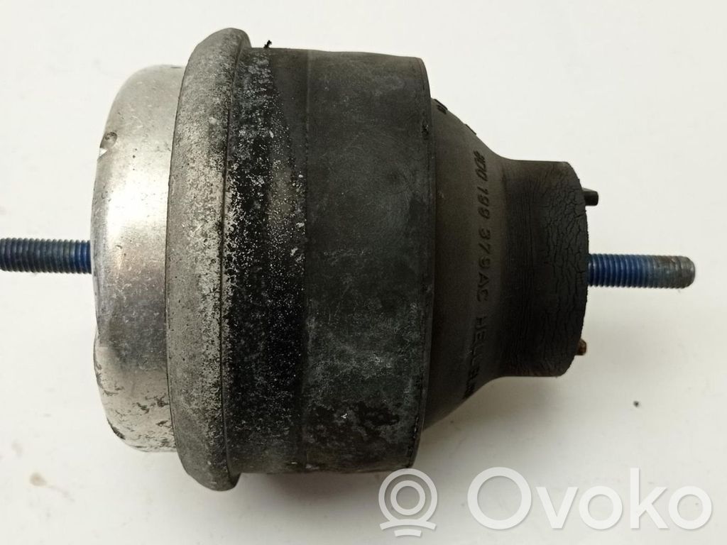 Engine mount bracket   8D0199379AC