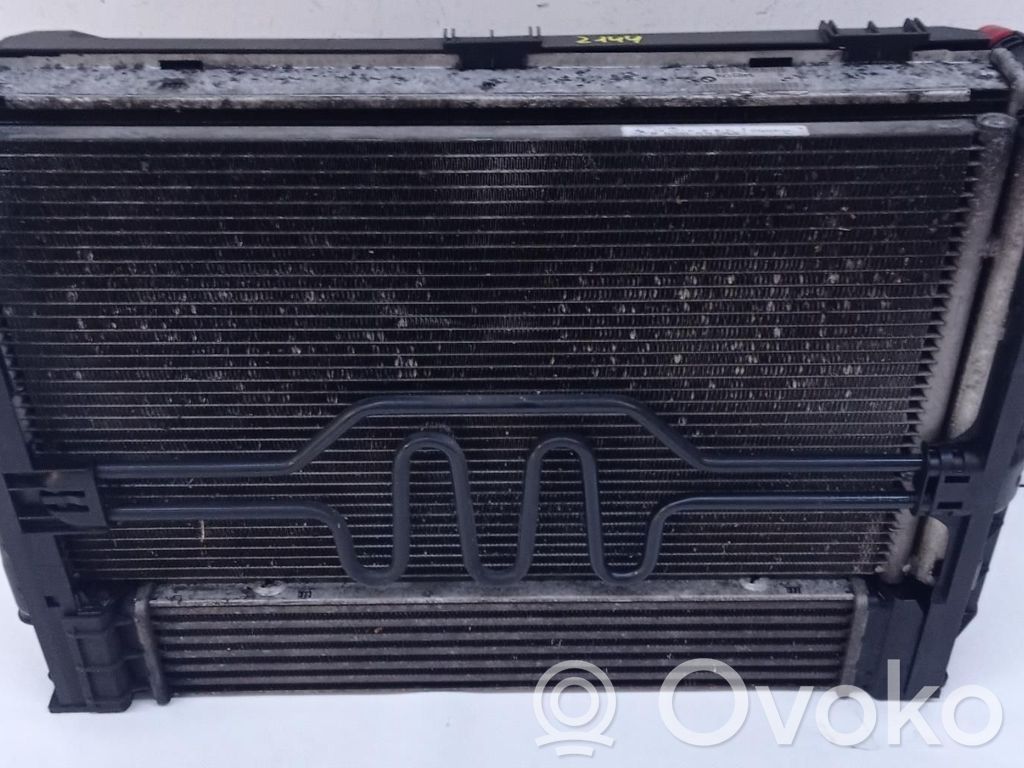 BMW 1 E81 E87 Aušinimo skysčio radiatorius 