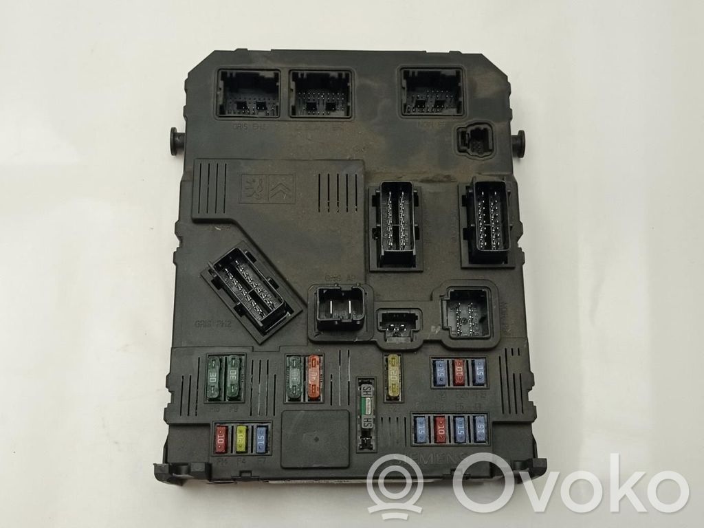 Citroen C3 Fuse module 